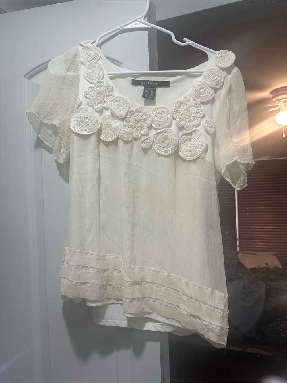 Calvin Klein Ivory Floral Appliqué Short Sleeve Blouse